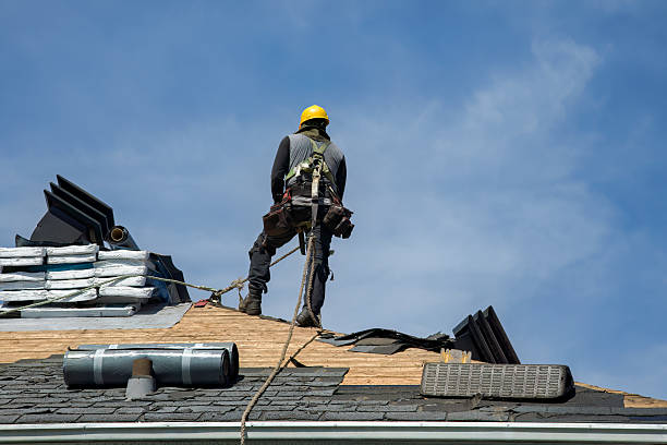 Professional Gutter Installation technician working in Sharpsburg, MD